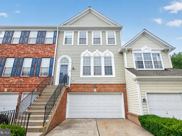 32 Charter Oak Ct, Doylestown, PA 18901