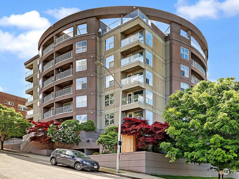 1st image of 530 Melrose Avenue E #305