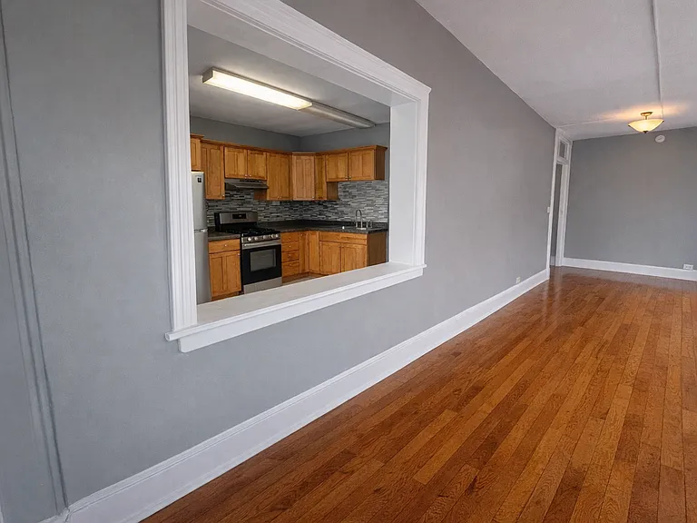 2 Raymond Ave — Photo 7