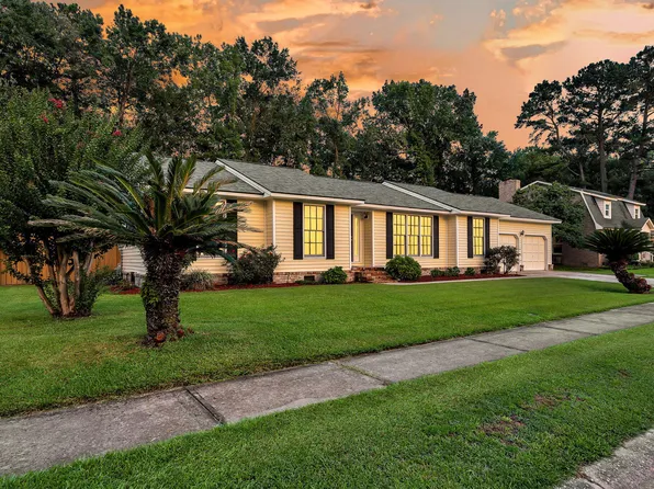 1647 Sulgrave Rd, Charleston, SC 29414