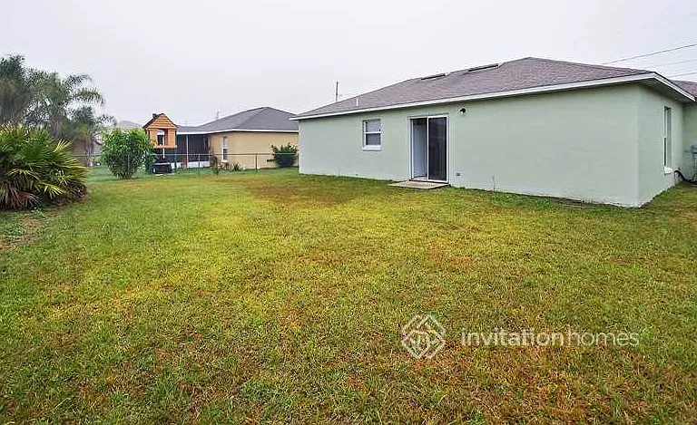 711 Hawk Ln — Photo 16