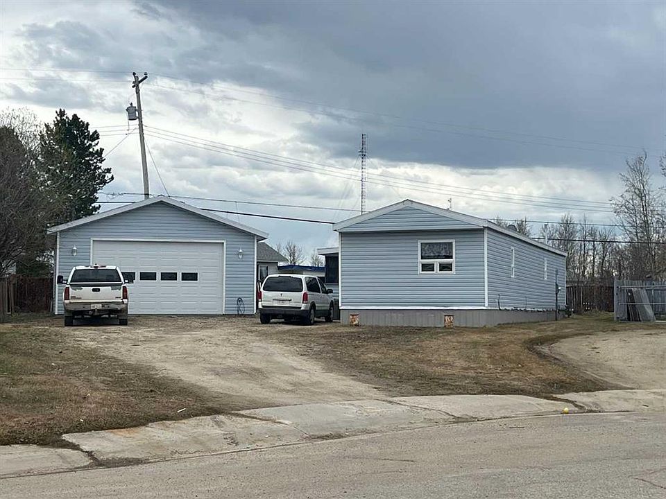 1st image of 403 NE 9th St