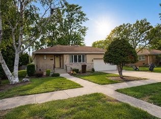 18724 Sherman St, Lansing, IL 60438