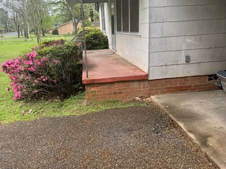 1105 N White Oak Rd — Photo 14