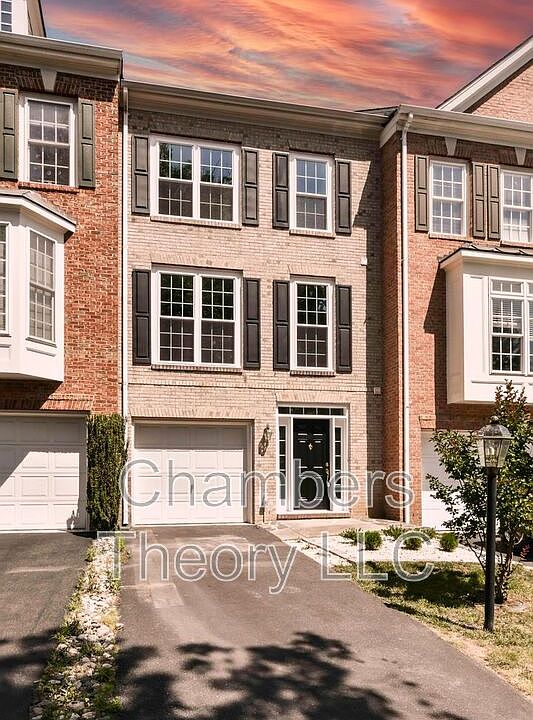 1st image of 43642 Lees Mill Sq