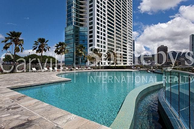 Heated swimming pool