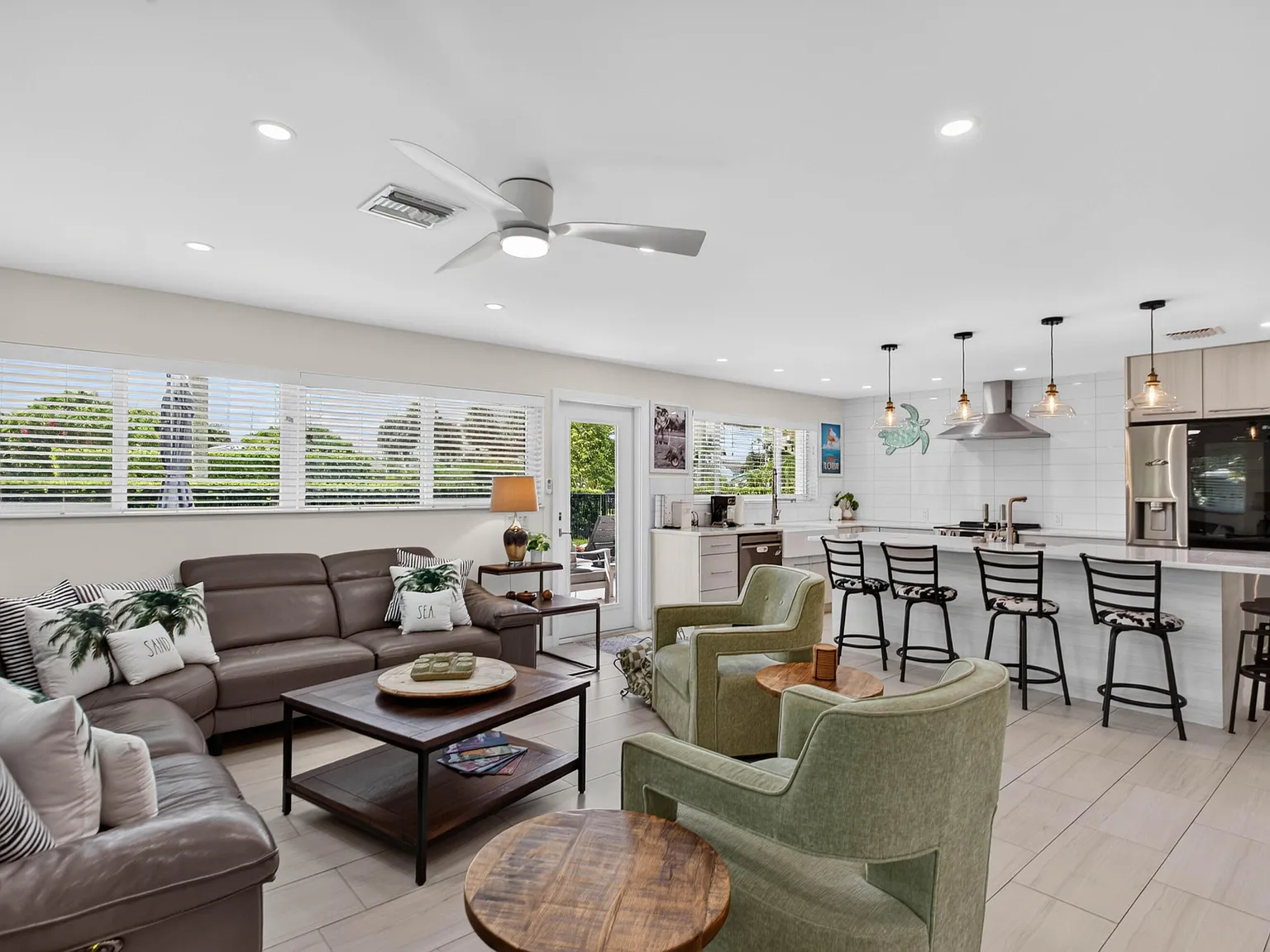 2 bed, 3.0 bath, 1500 sqft, $5,250 — Photo 4