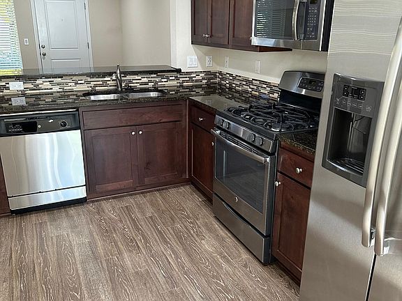 Large functional kitchen