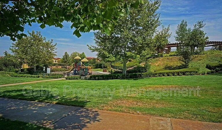 26155 Lone Rock Ct — Photo 27