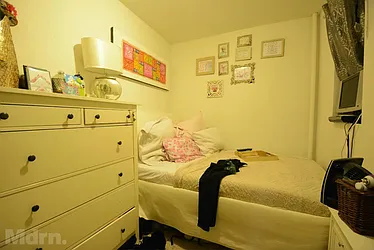 Rented by Mdrn Residential