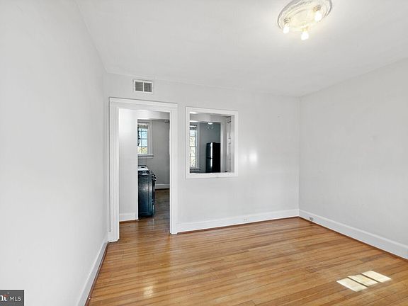 4th image of 115 S Patrick St APT 304