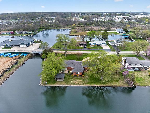 5th image of 714 S Harkless Dr