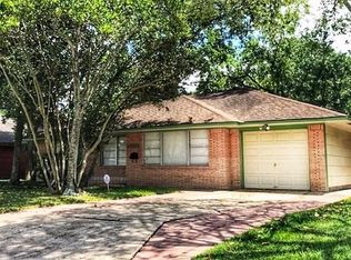 9629 Cedardale Dr, Houston, TX 77055