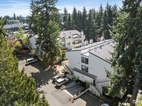 2nd image of 1019 156th Avenue NE #B-6
