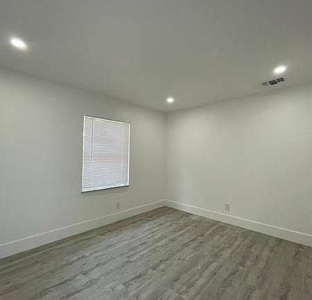 4th image of 1033 NW 3rd Ave APT 4