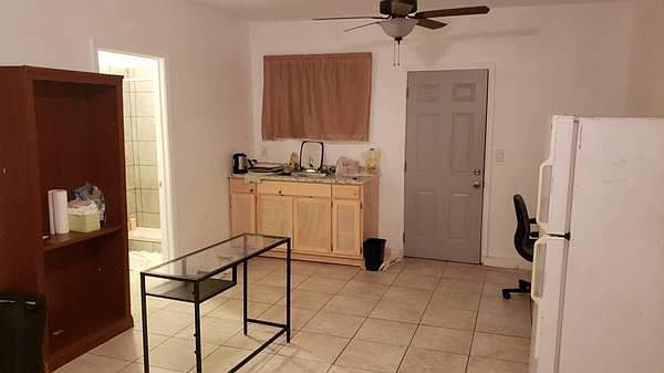 2nd image of 3797 S Van Ness Ave #1
