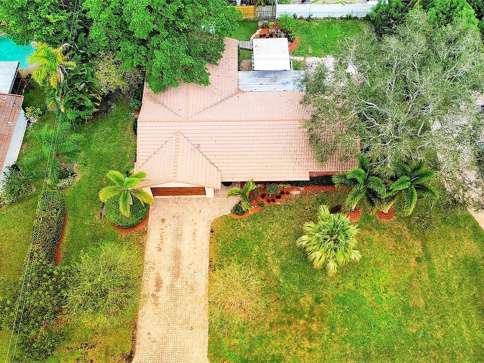 1st image of 8305 NW 37th Street
