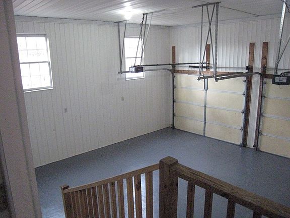 5th image of 209 Green Park Dr