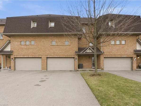 100 Beddoe Dr #25, Hamilton, ON L8P 4Z2