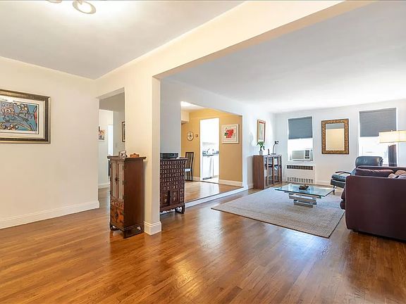 3rd image of 67-12 Yellowstone Blvd #18E