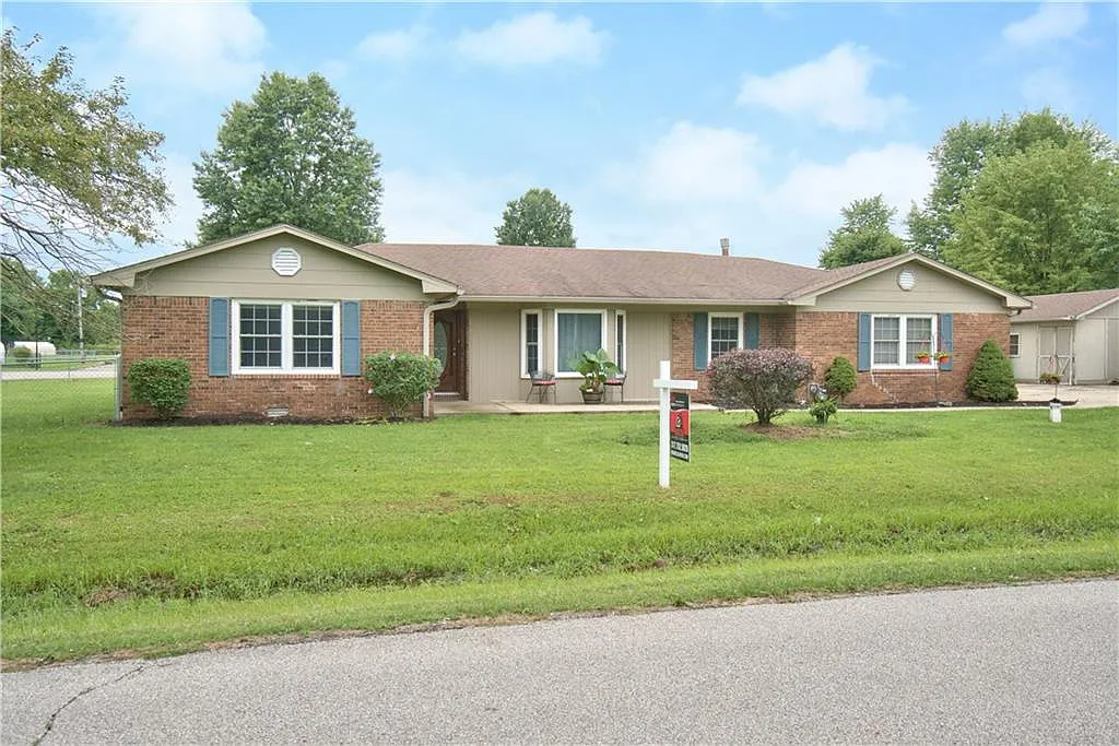 298 Cedar Glen Dr photo 1