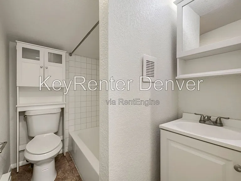 2072 Emporia St — Photo 12