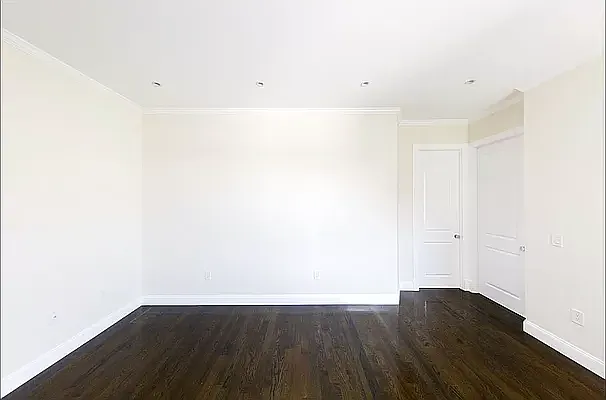 Rented by Avenues Real Estate | media 7