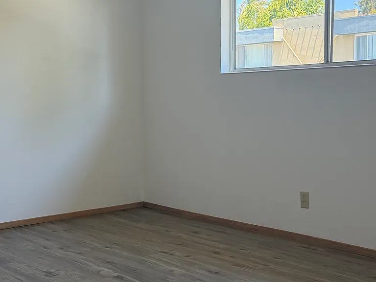 1045 Williams Way #4 — Photo 8