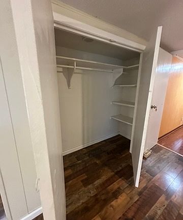 4th image of 109 N Buffalo Ave