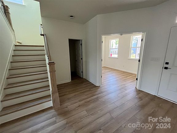 3rd image of 349 Lancashire Ct