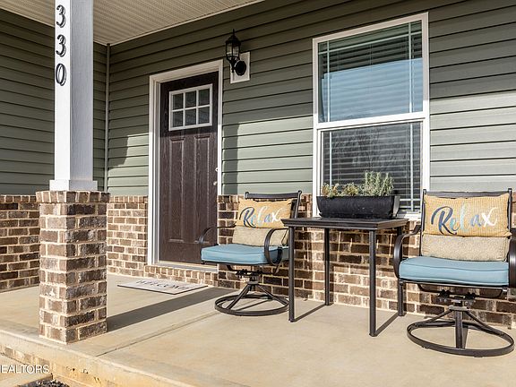 2nd image of 330 Garden Ln