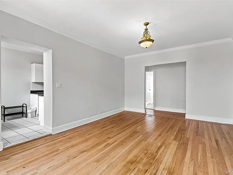11 Alden Rd #5L — Photo 6