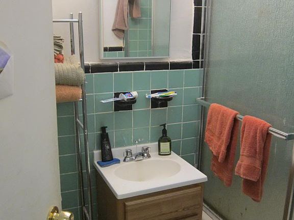 5th image of 4303 Queens Blvd APT 1