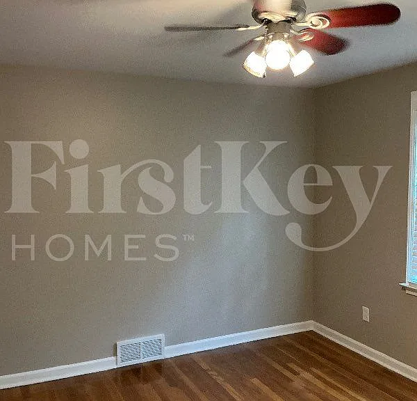 5482 Timmons Ave — Photo 7
