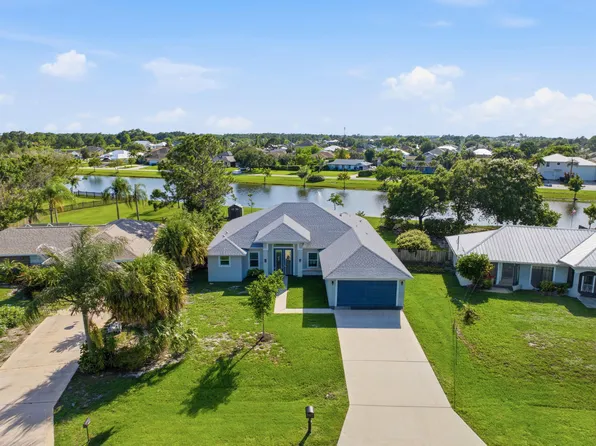 1174 SW Edinburgh Drive, Port St Lucie, FL 34953