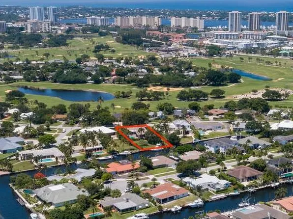 835 Country Club Drive, North Palm Beach, FL 33408