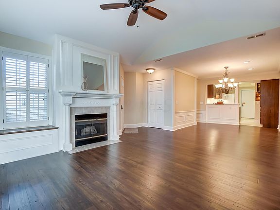 3rd image of 5765 Willow Lake Dr