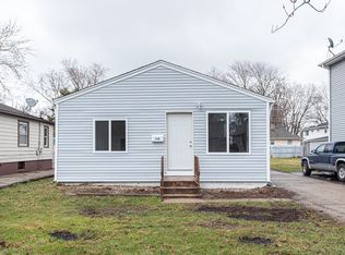 130 SW Circle Dr, Joliet, IL 60433