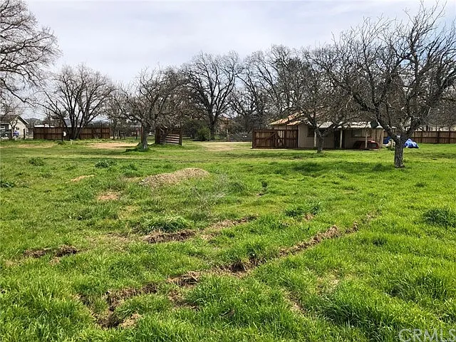 20857 Santa Rosa Ave photo 1