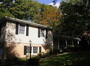 201 Woodlawn Ave, Grand Haven, MI 49417