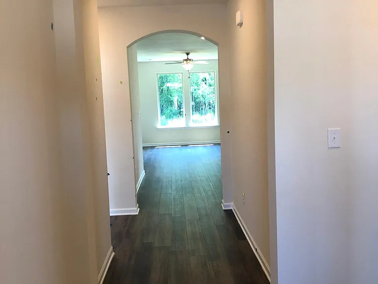 1043 Foxtail Dr — Photo 5