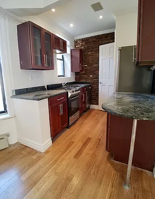 Rented by Compass | media 26