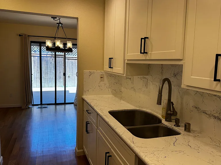 266 Bonita Ln — Photo 3