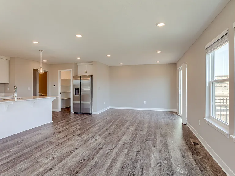 3717 SW Knoxville Ct — Photo 4