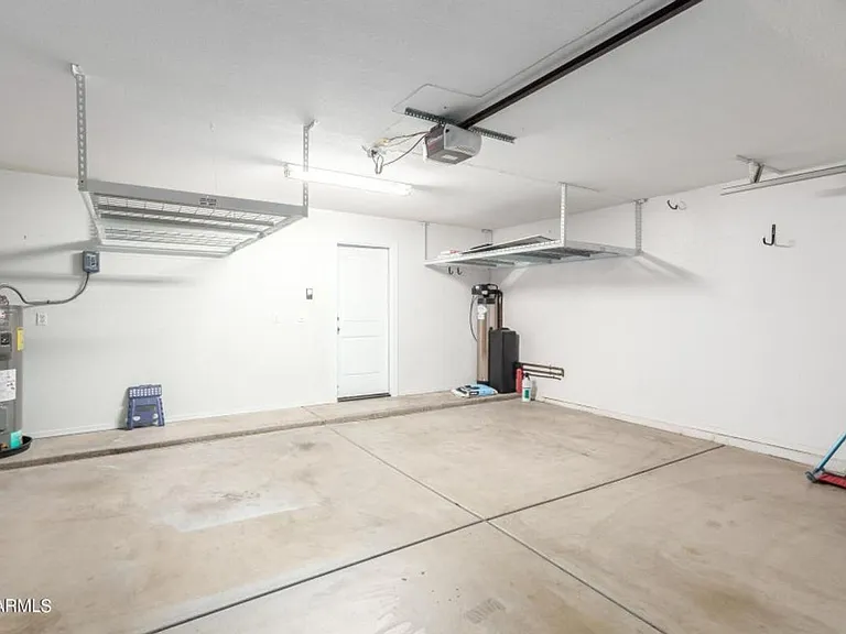 7217 W Crest Ln — Photo 32