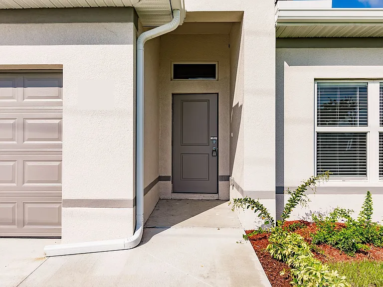 409 Tropicana Pkwy E — Photo 4