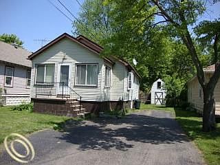 1st image of 2485 Willow Beach St