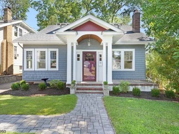 57 Pine St, Millburn Twp., NJ 07041