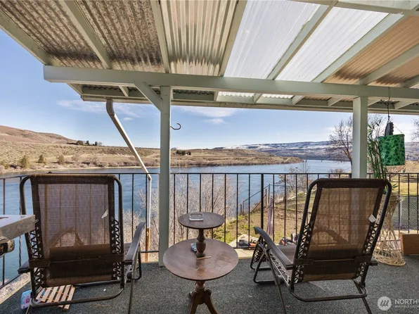 1617 Fairview Avenue, Bridgeport, WA 98813