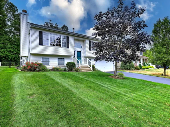 11 Peppermill Drive, West Haven, CT 06516